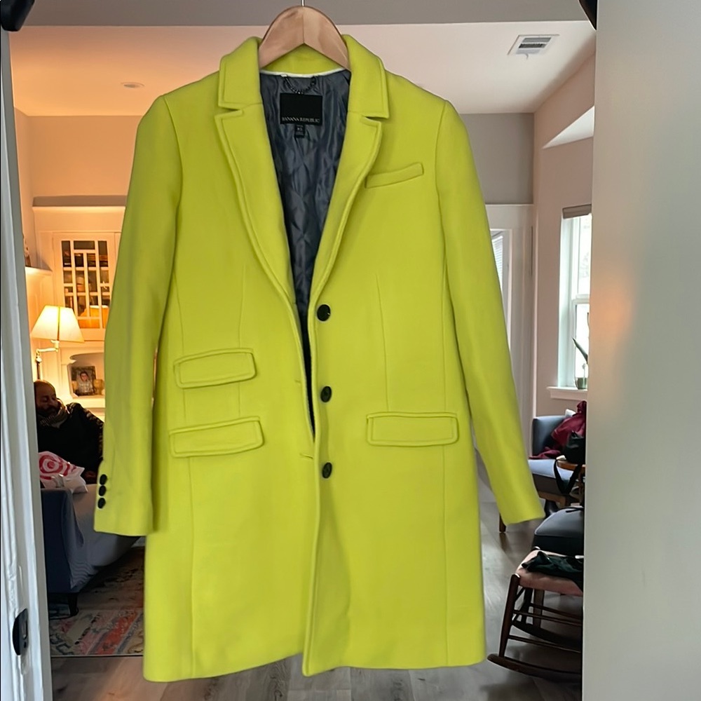 Banana Republic Yellow Trench Coat with Classic Silhouette